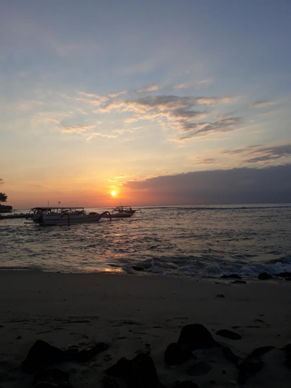 Lembongan Cempaka Villa & Restaurant Nusa Lembongan Exteriör bild